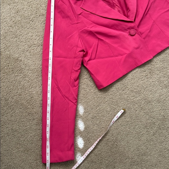 Avec Les Filles Pink Cropped Blazer Size Medium - Picture 11 of 12